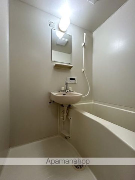 フローレスハタ112号室の風呂