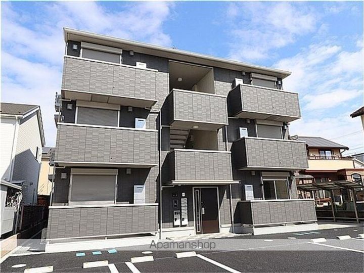 CLOCHETTE KAWAWADA A棟の外観