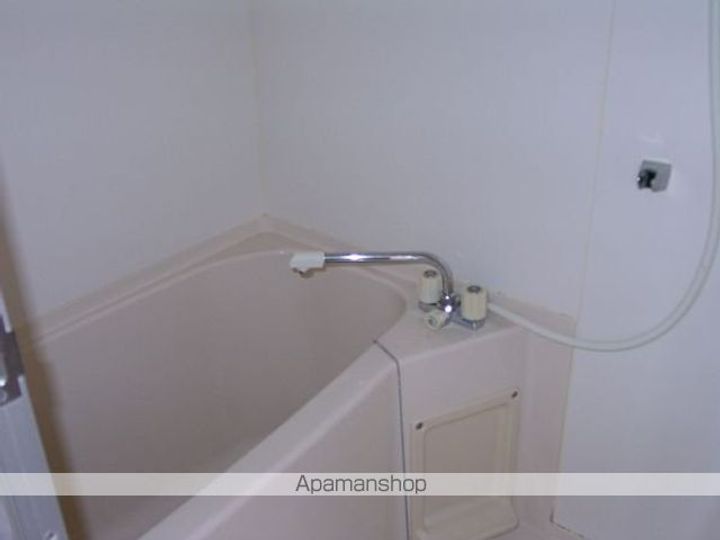 コーポ自由ケ丘ダーツ202の風呂