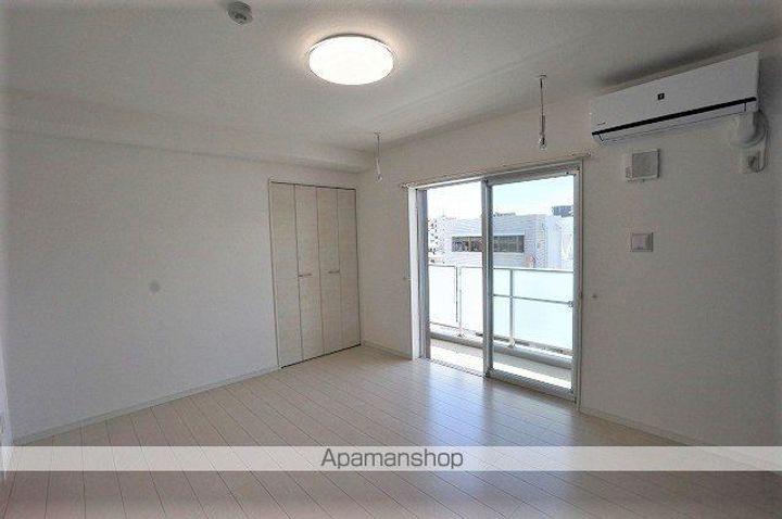 アヴェニール屋形町503の内装