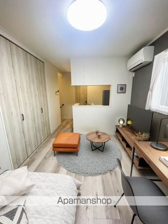 カルミア201の居間