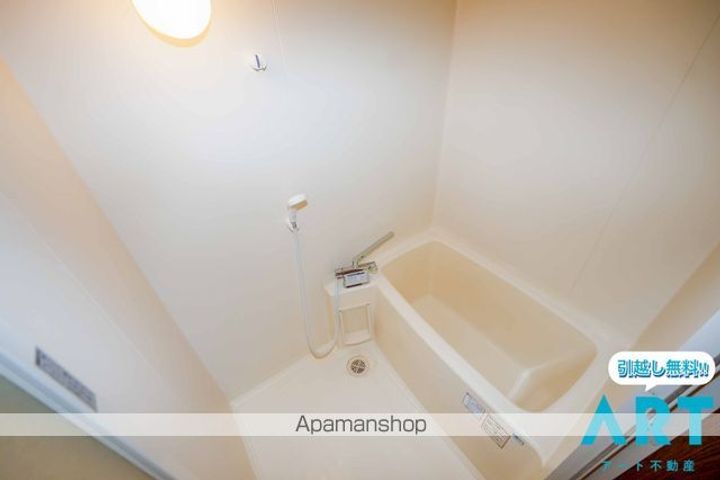 ロイヤルオートヤビルの風呂