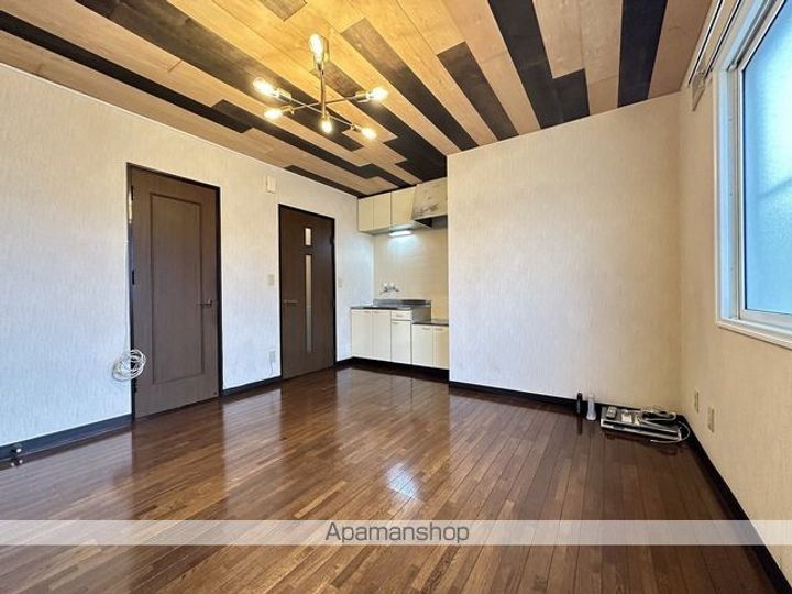 ヴィラコート美原202の内装