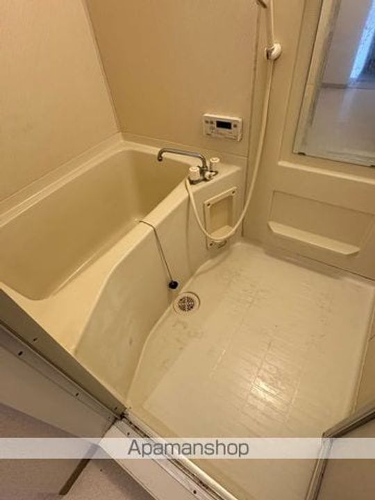 トリヴァンベール松川202の風呂