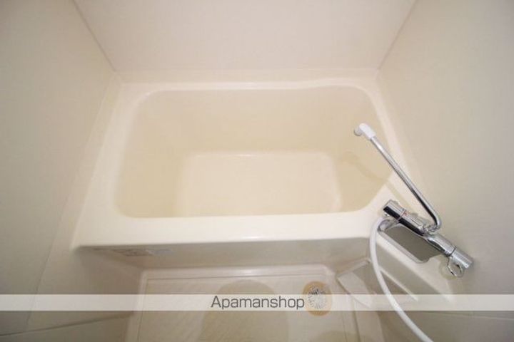 岡山県岡山市北区青江1丁目の賃貸アパートの内装