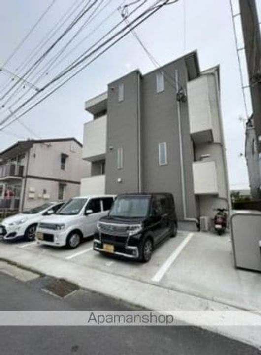 ADC津福ラシュレの外観