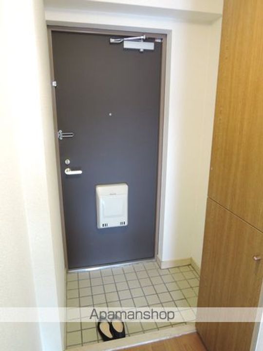 シャルマンフジ東岸和田弐番館302の玄関