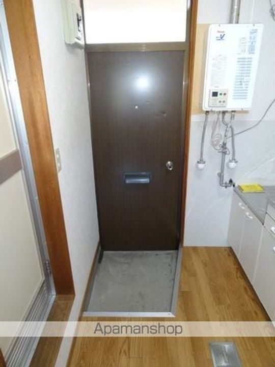 コーポ中畑1号館の玄関