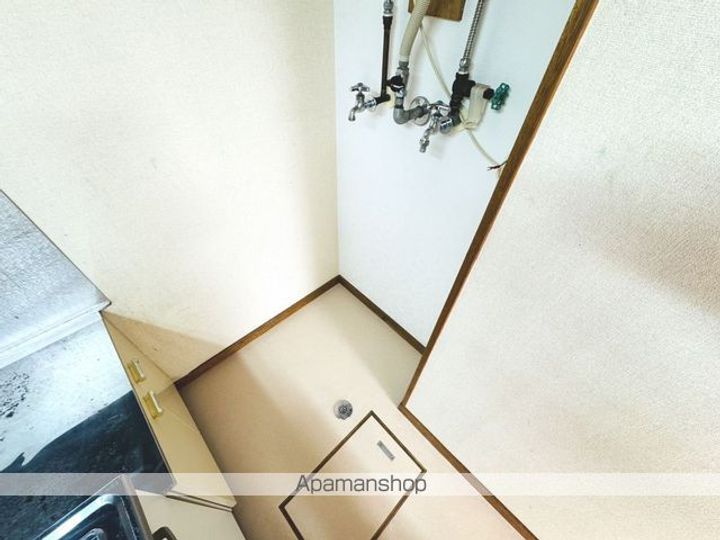 合田アパート1階左の内装