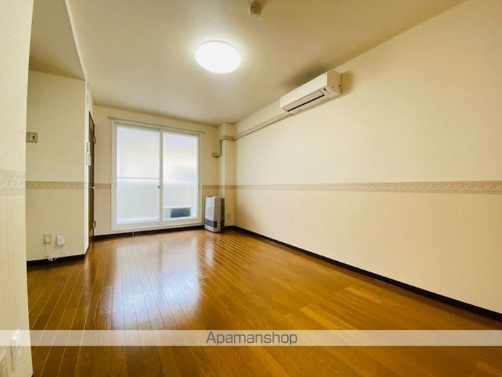 ピュアパレス人見203の内装