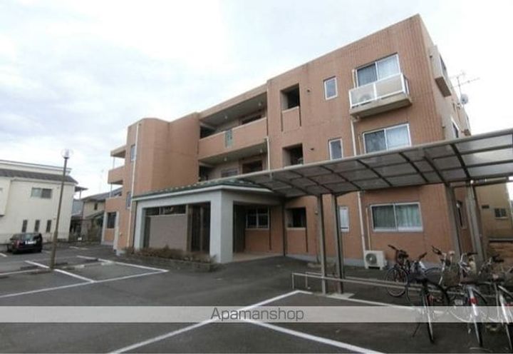 東京都青梅市新町1丁目の賃貸マンションの外観