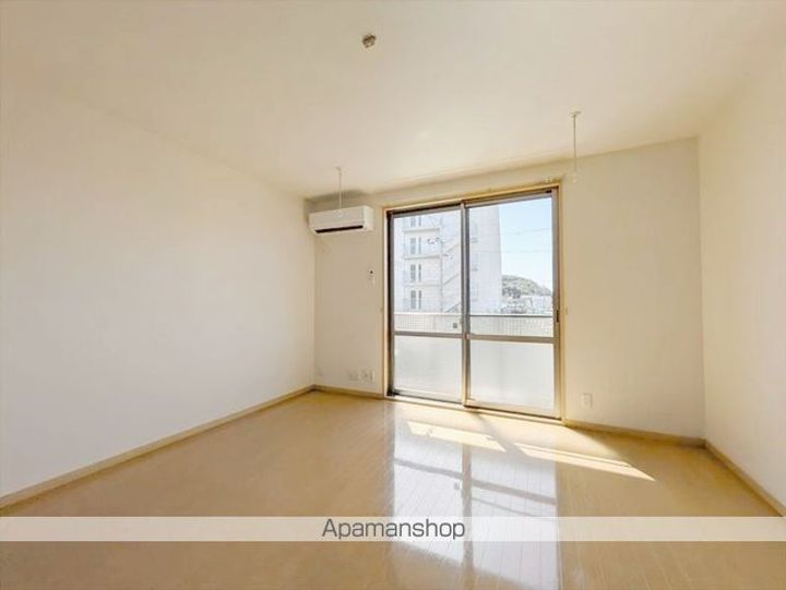 クレール B棟の居間