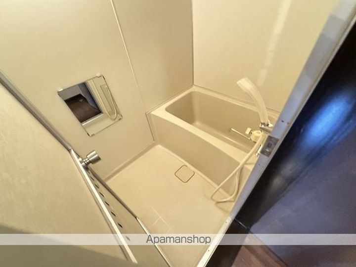 ヴィラコート美原202の風呂