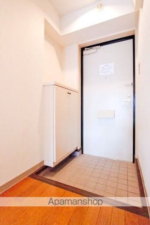 カルミア90406の玄関