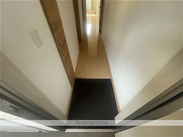 グランディア桜木の玄関