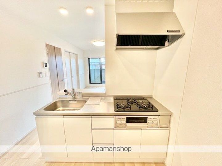 メゾンルミネ五個荘Ⅰのキッチン