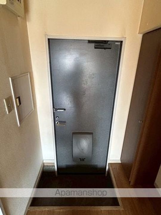 アルテール幕張の玄関