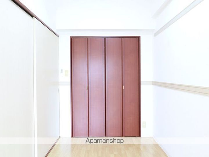 ライジング泉コート2の内装