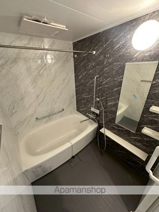東京都中野区東中野1丁目の賃貸マンションの風呂
