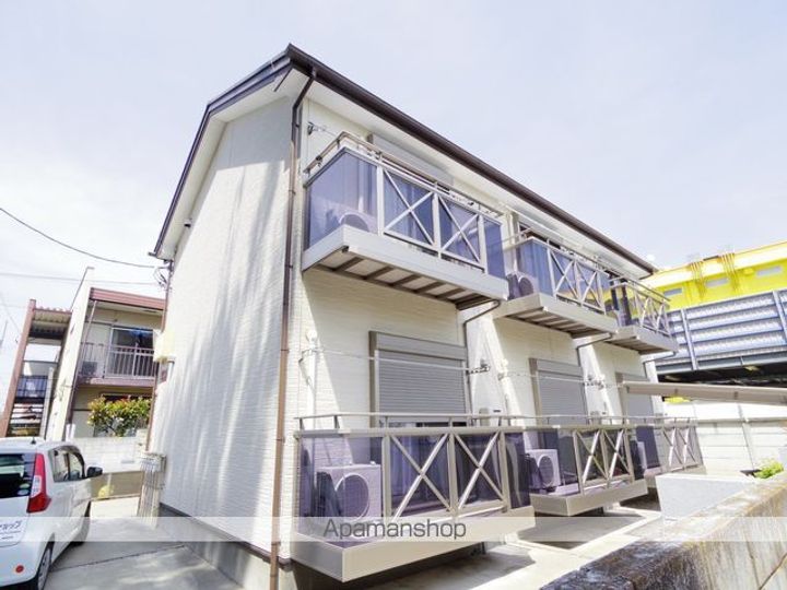 カーサドマーニ203号室の外観