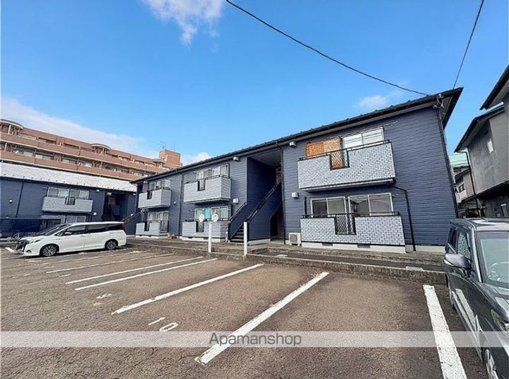 フルール高沢B棟の外観