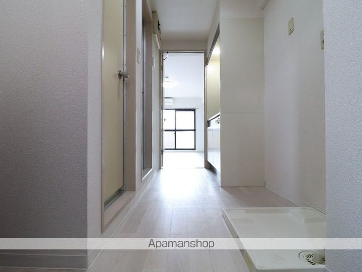 愛知県名古屋市昭和区阿由知通3丁目の賃貸マンション406の玄関