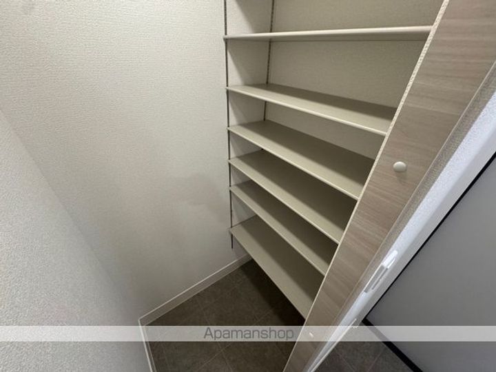 滋賀県大津市本堅田5丁目の賃貸アパートの内装