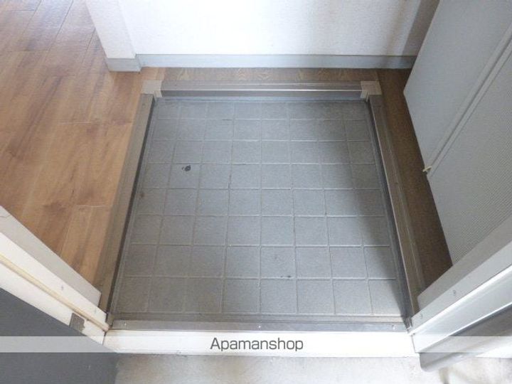 B・コーポ水口の玄関