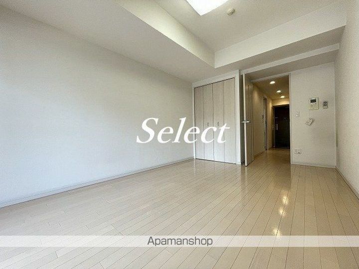 ライジングプレイス石川町504の内装