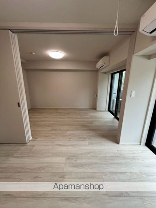 東京都中野区弥生町5丁目の賃貸マンションの内装