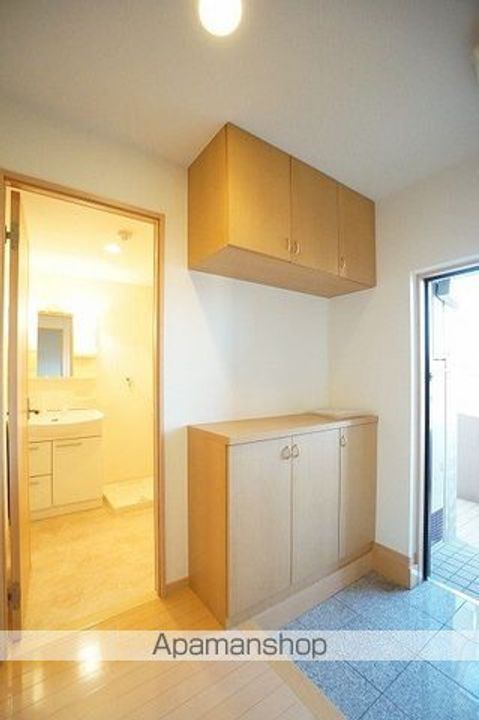 シャンフレーズの玄関