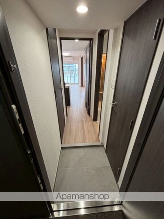 プレール・ドゥーク亀戸Ⅵの玄関