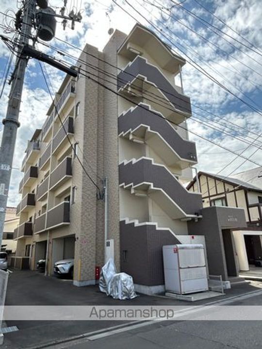 エルフ上杉の外観