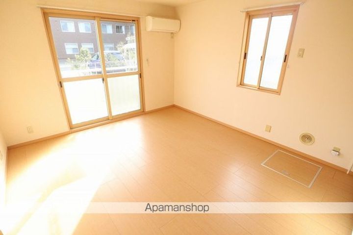 東京都東大和市芋窪6丁目の賃貸アパートの内装