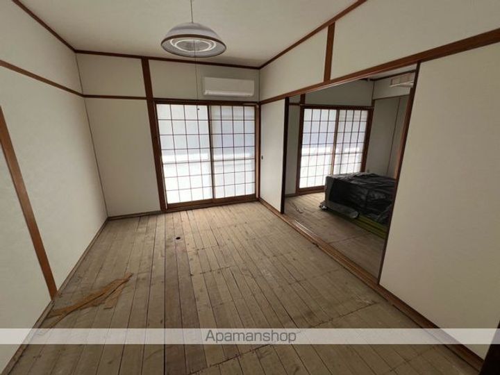 愛媛県新居浜市宇高町1丁目の賃貸マンションE110の内装