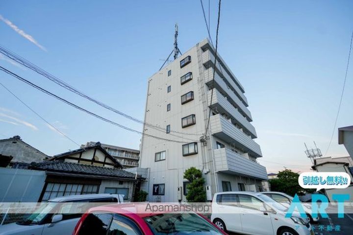 フラワーハイツ久米・の外観