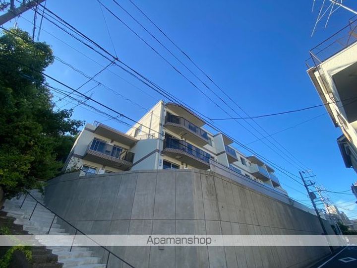 クラリティア横濱反町の外観