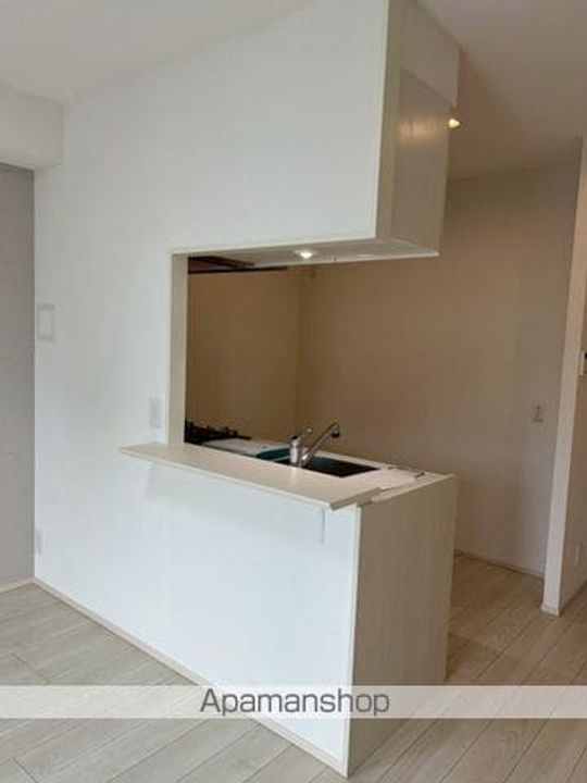 東京都中野区本町5丁目の賃貸マンションの内装