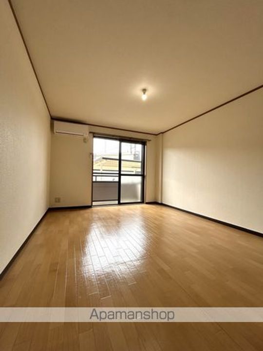 フローレスハタ112号室の内装