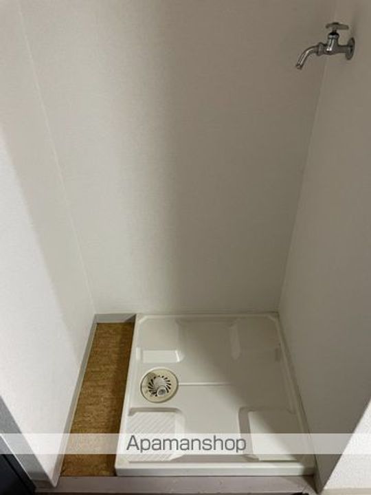 種信ビル202の内装