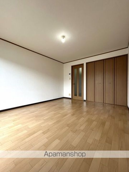 フローレスハタ112号室の内装