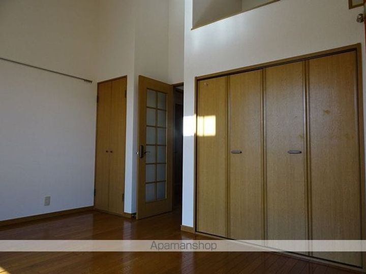 ナヴィール萩1号館の居間