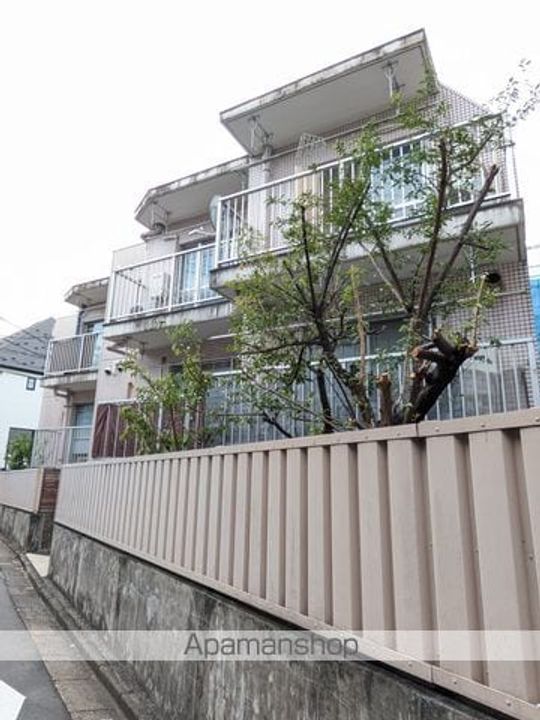 東京都中野区中央2丁目の賃貸マンションの外観