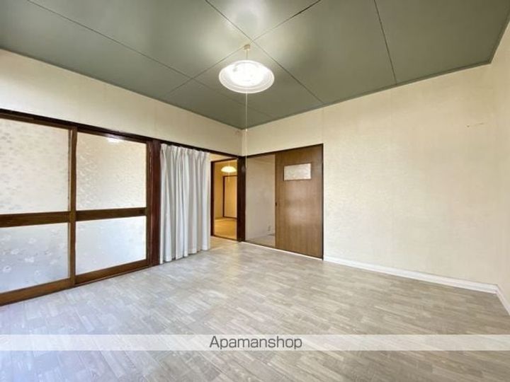 昭和1丁目3番一棟二戸左の内装