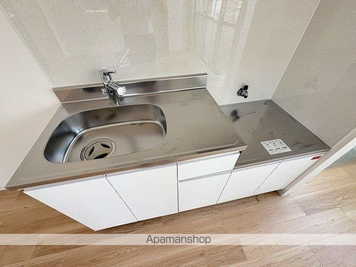 汐入ビル403の内装