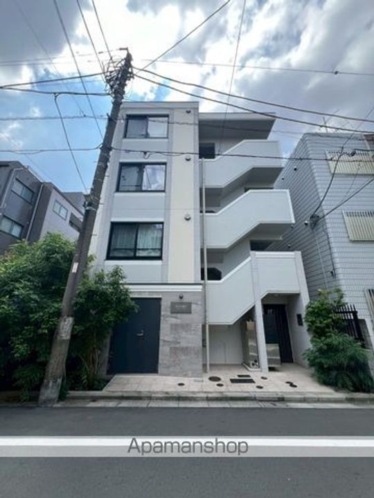 東京都中野区新井5丁目の賃貸マンションの外観