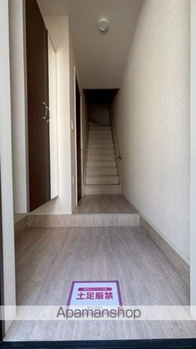 キャメロット八王子の玄関