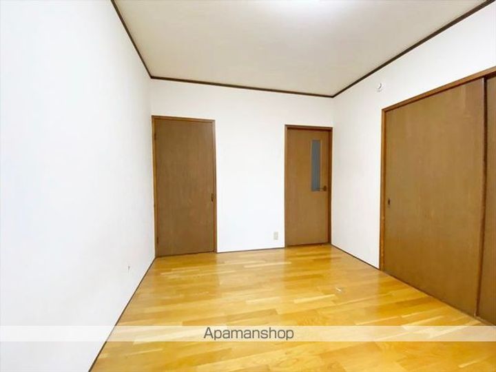 グローバルKYの内装