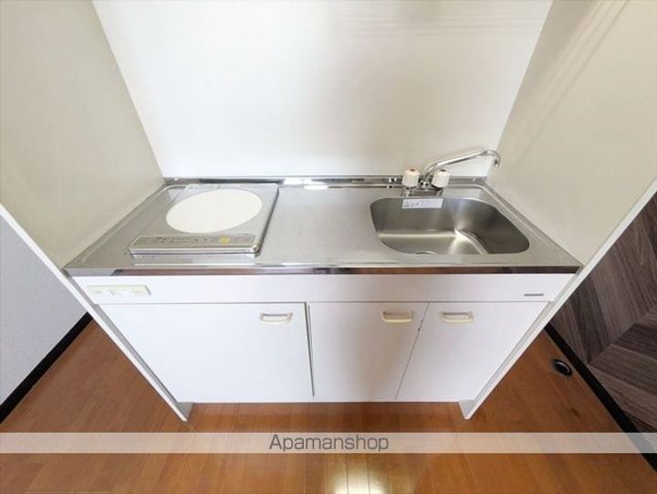 ヴィラ鶴新田 弐番館のキッチン