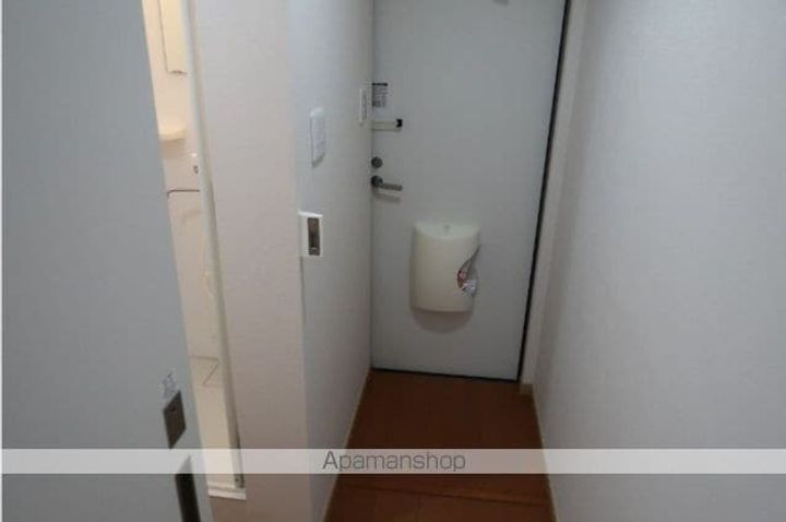 サークルハウス白楽の玄関